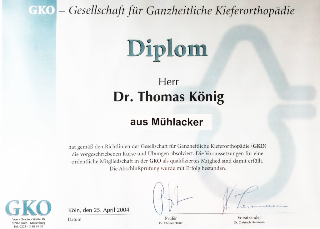 Kieferorthopaede_Muehlacker_Koenig_Diplom